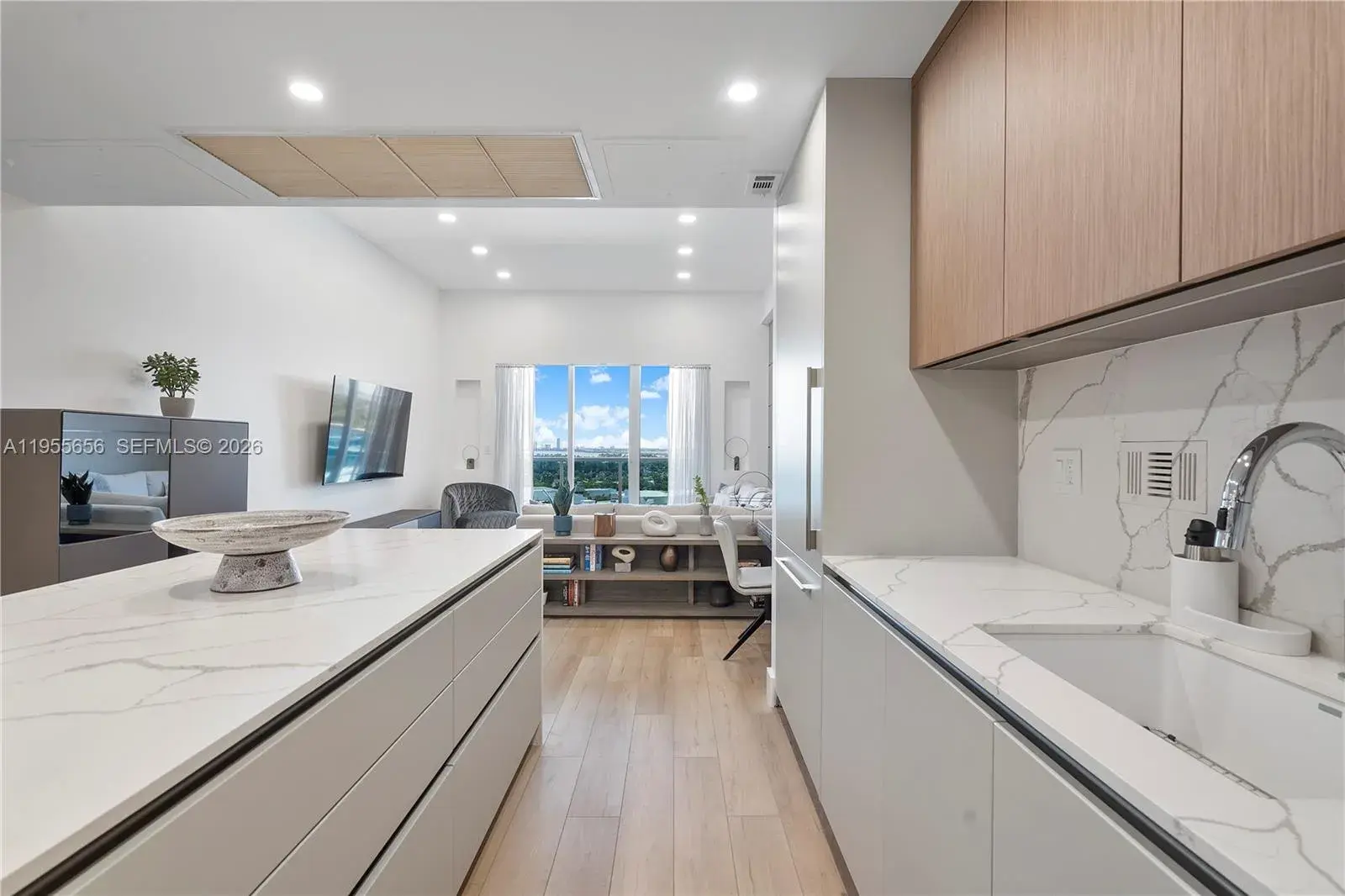 2301 Collins Ave # 1633, Miami Beach FL 33139