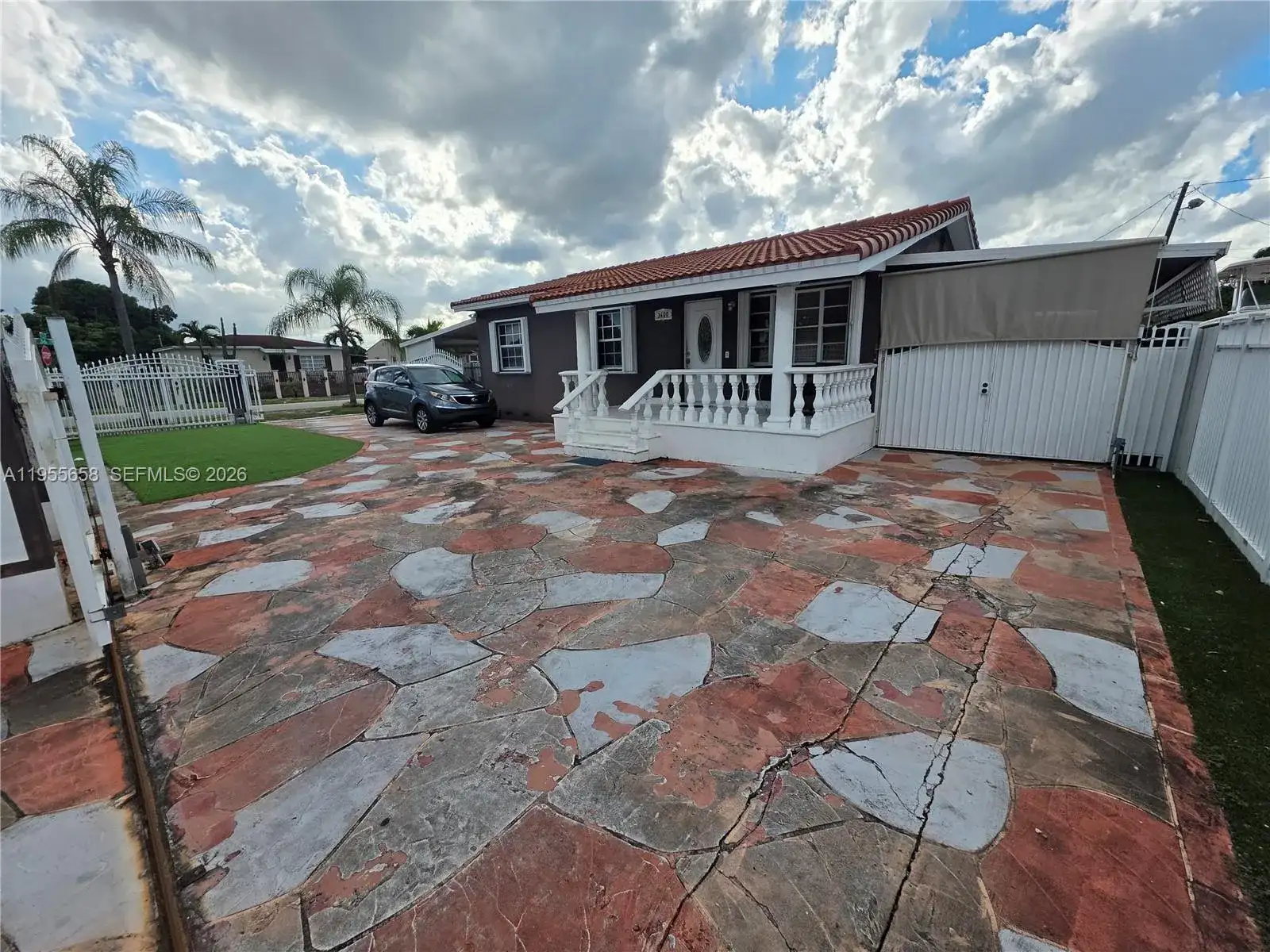 3600 E 5th Ave, Hialeah FL 33013 photo 2