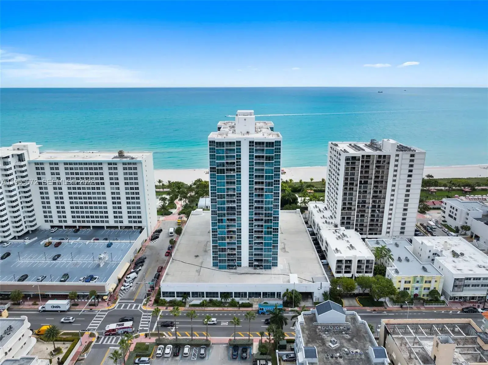 1 bedroom 1 bath Residential for sale at 2655 Collins Ave # 707, Miami Beach FL 33140