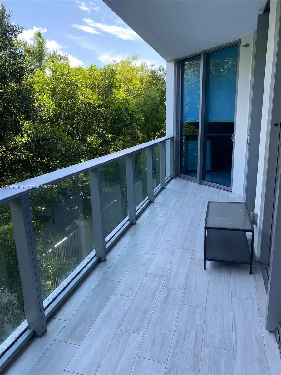17301 Biscayne Blvd # 206, North Miami Beach FL 33160