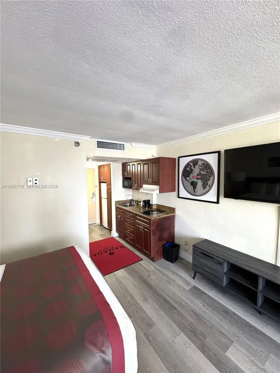 19201 Collins Ave # 1103, Sunny Isles Beach FL 33160 photo 5