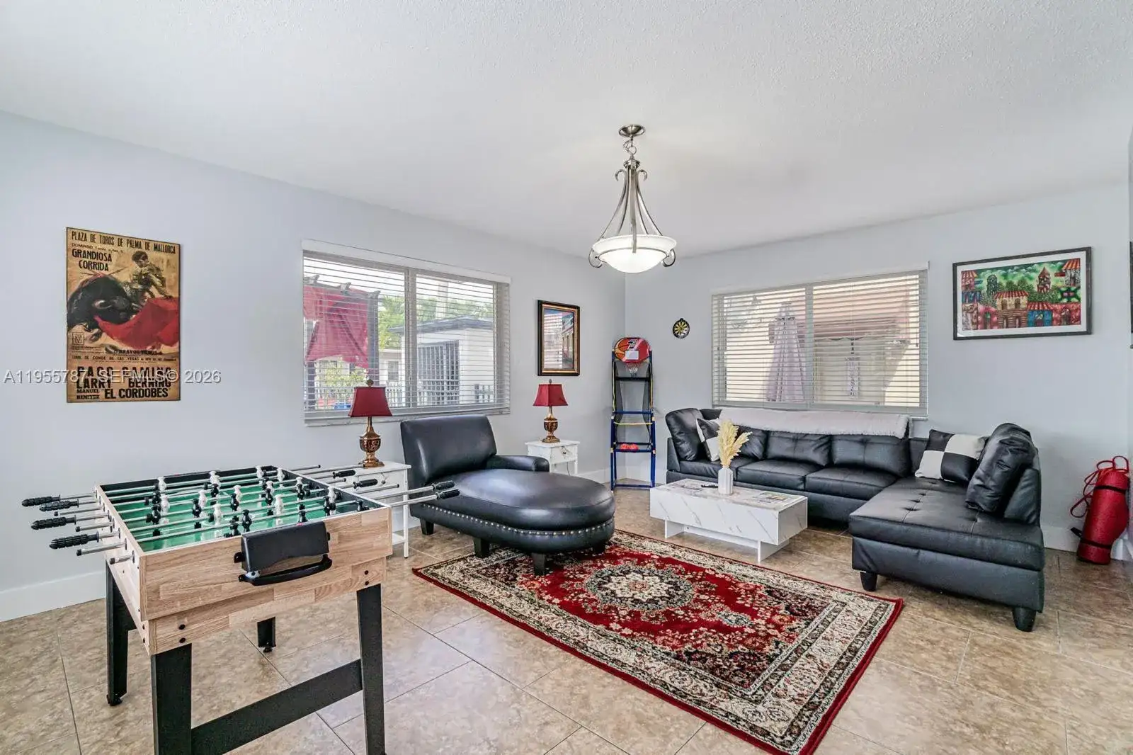 901 NW 22nd Pl, Miami FL 33125 photo 5