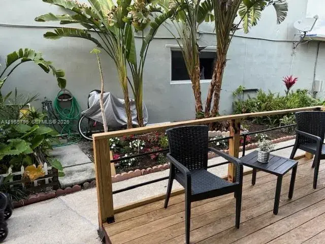 2452 Taylor St # 102, Hollywood FL 33020