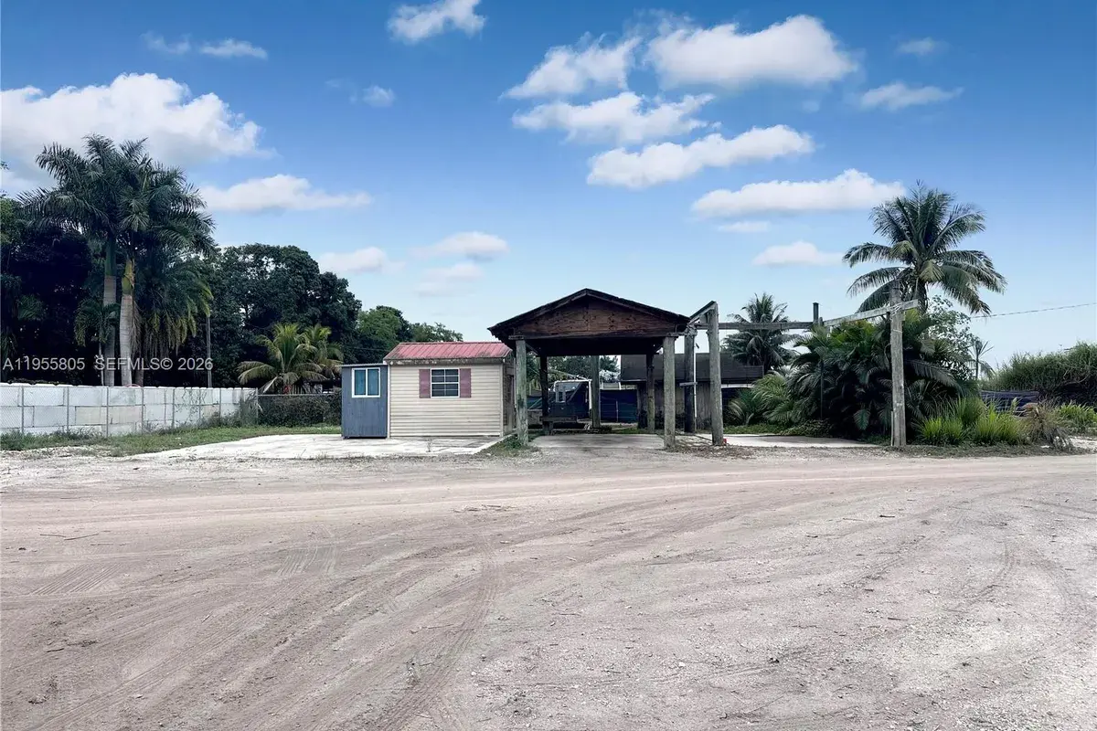 18701 Sheridan St, Southwest Ranches FL 33332