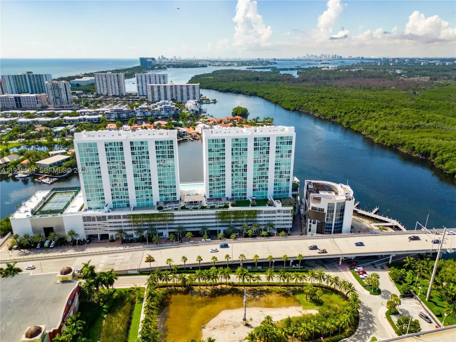 400 Sunny Isles Blvd # 1704, Sunny Isles Beach FL 33160 photo 2