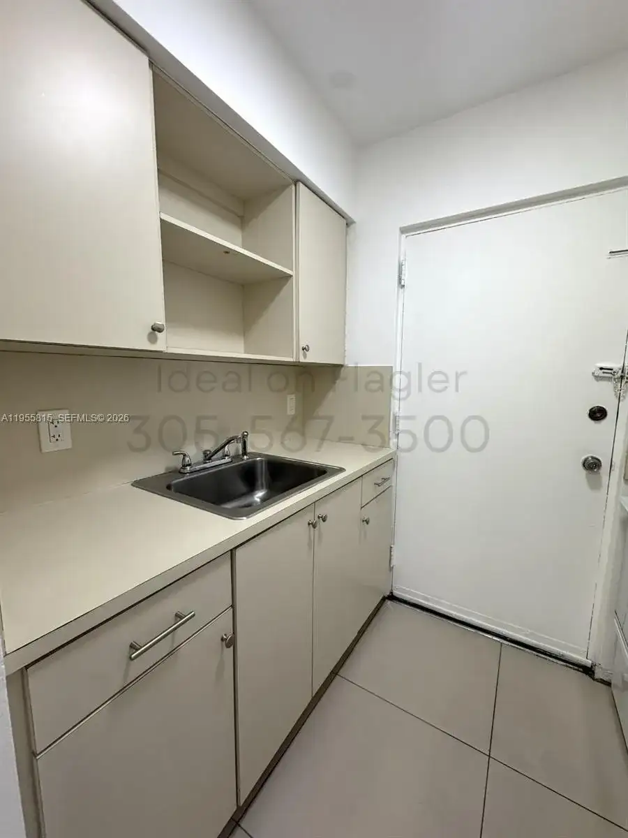 5165 W Flagler St # F, Miami FL 33134 photo 5
