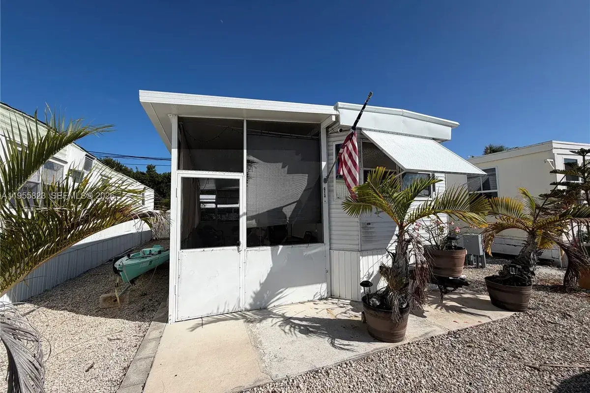 1361 Overseas Hwy G13, Marathon FL 33050