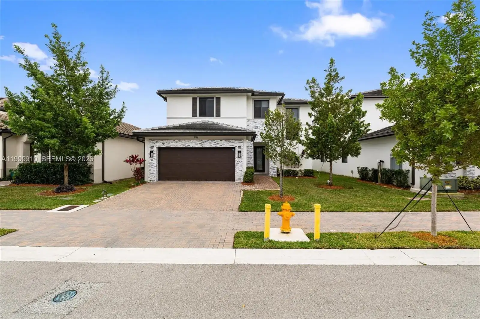 8086 NW 47th Ter, Doral FL 33166 photo 3