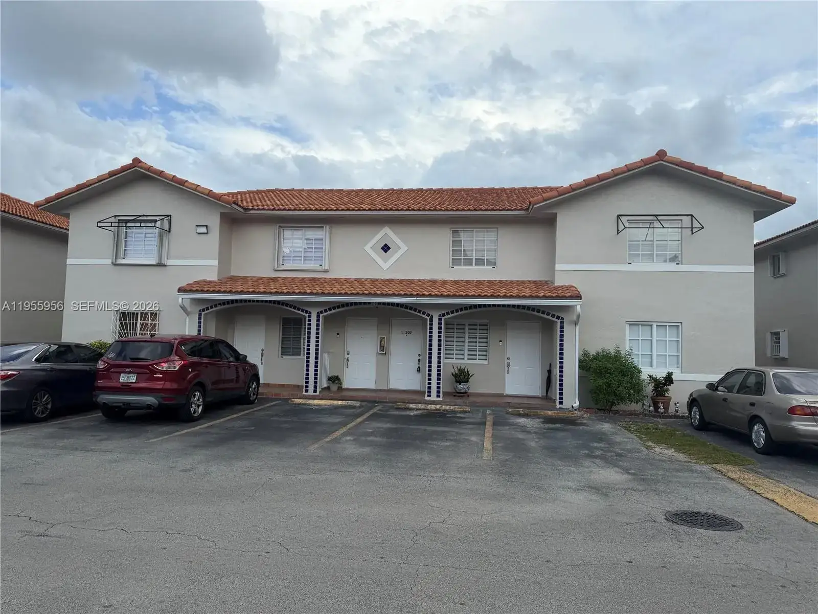 10101 W Okeechobee Rd # 17202, Hialeah Gardens FL 33016