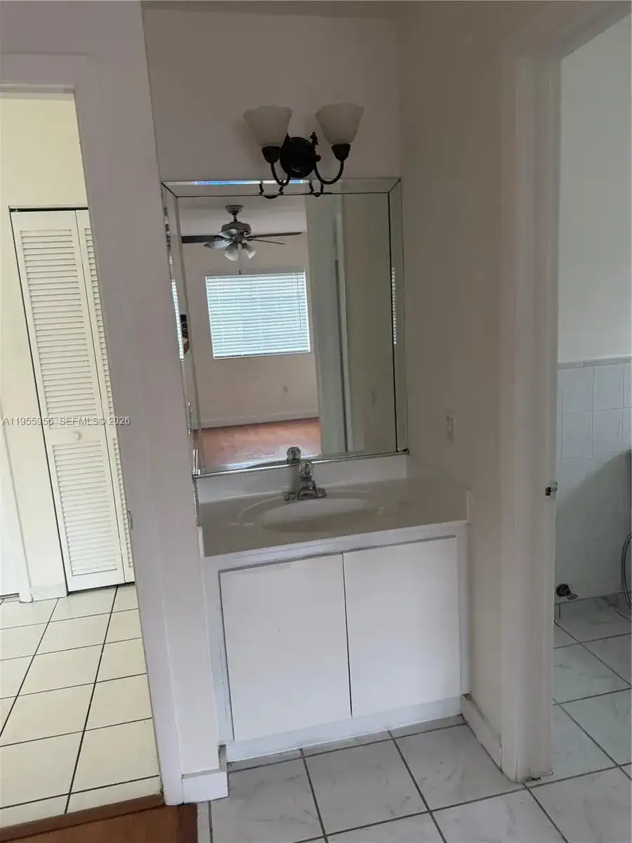 10101 W Okeechobee Rd # 17202, Hialeah Gardens FL 33016 photo 5