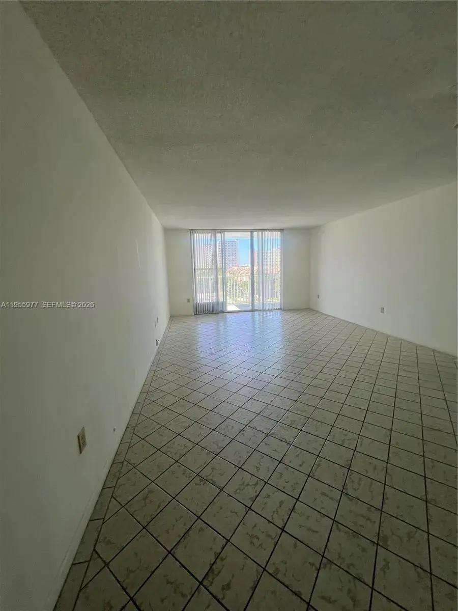 2801 NE 183rd St # 405W, Aventura FL 33160