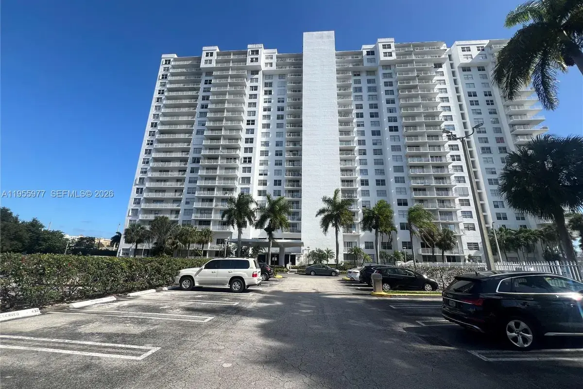 2801 NE 183rd St # 405W, Aventura FL 33160