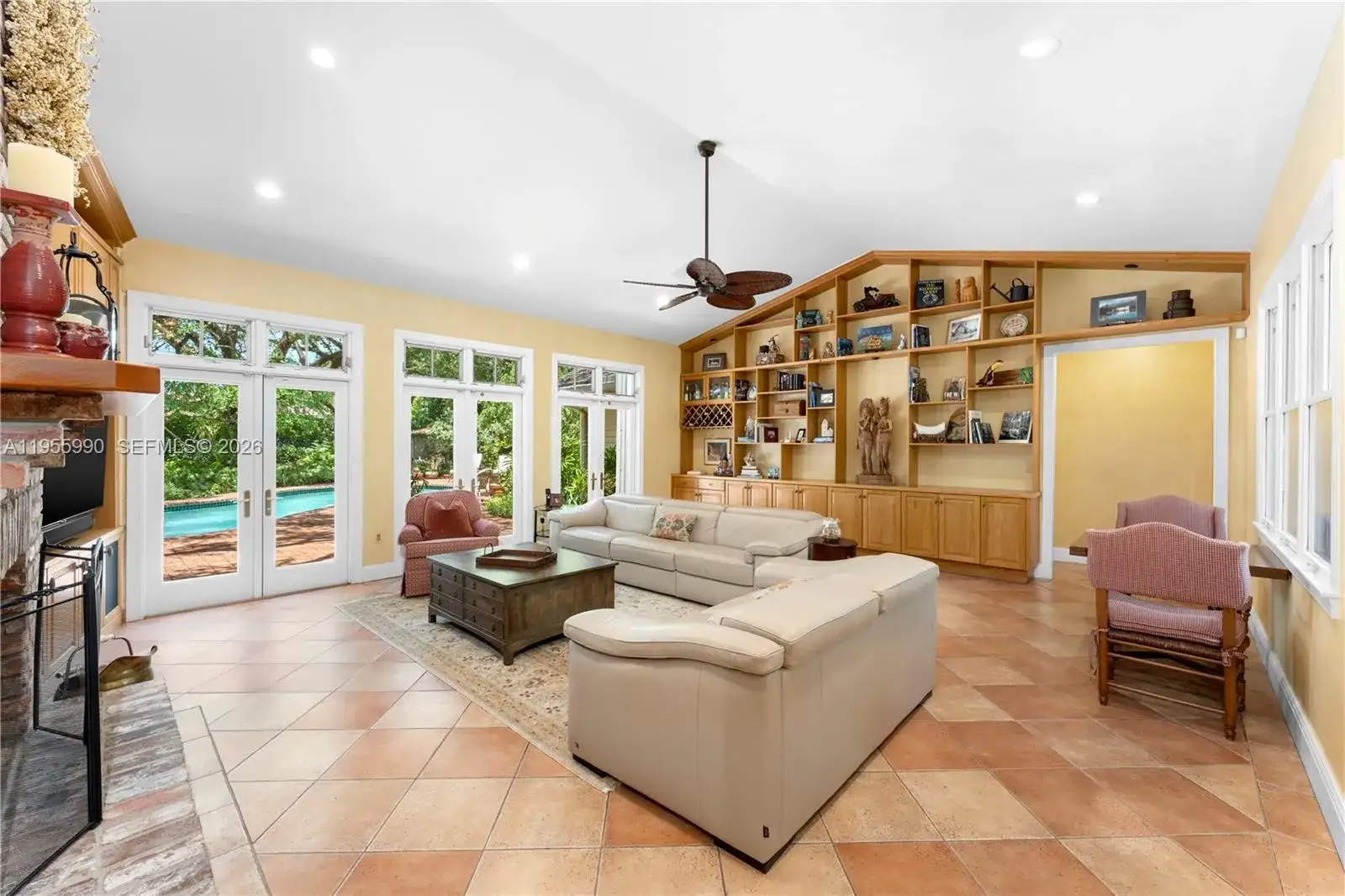 7400 SW 47th Ct, Miami FL 33143 photo 4