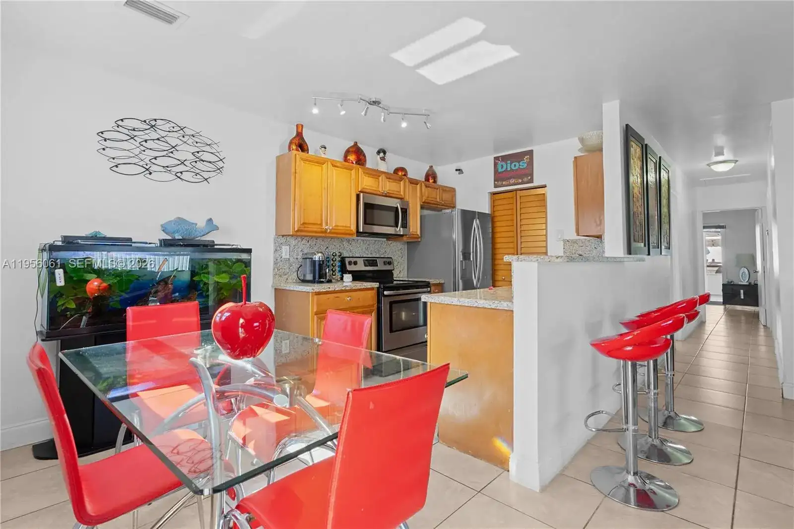 1031 NE 213th Ter, Miami FL 33179 photo 4