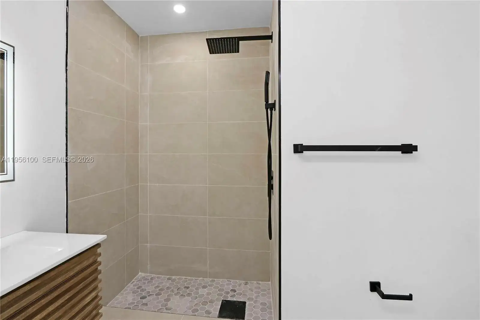 7801 Byron Ave # B, Miami Beach FL 33141 photo 5