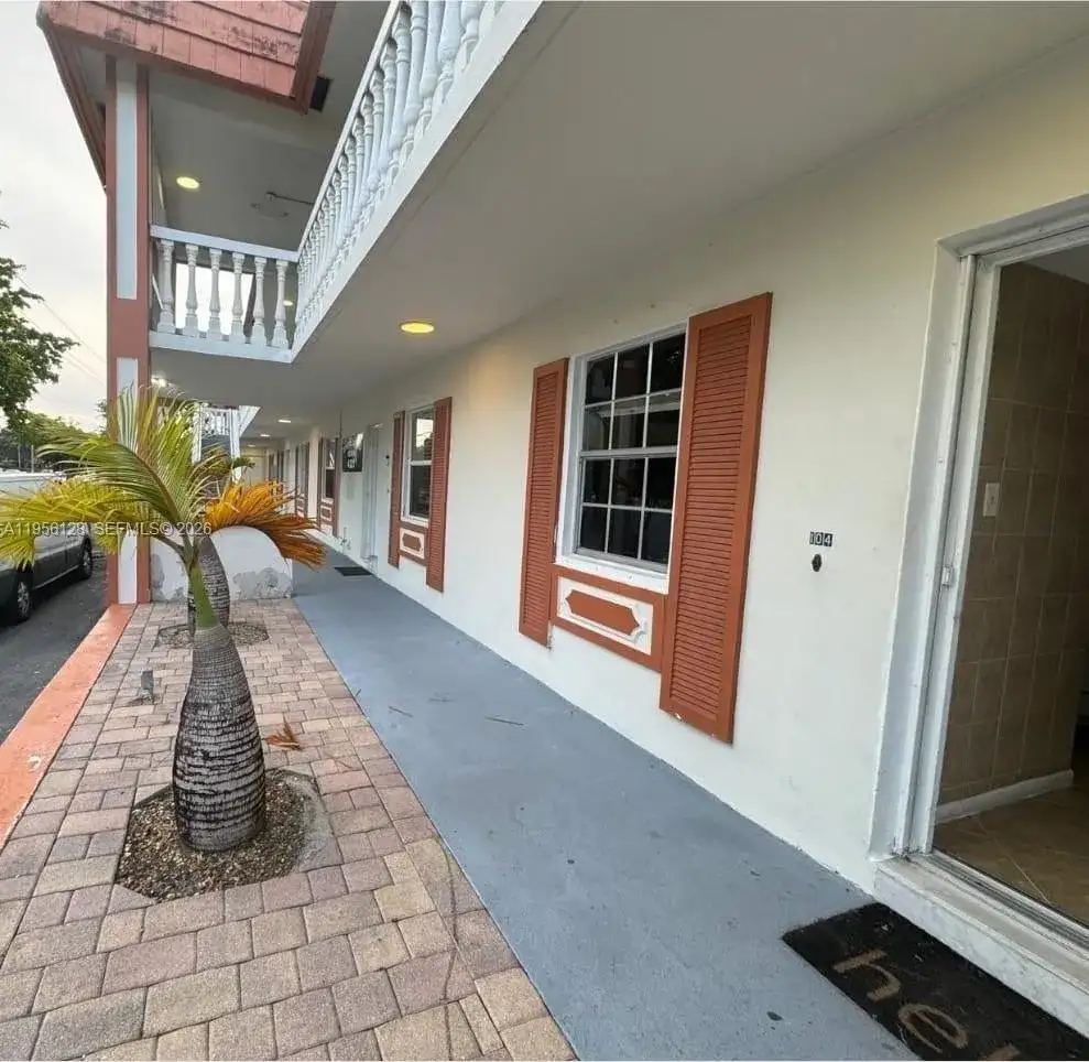 4321 NW 9th Ave # 104, Deerfield Beach FL 33064 photo 4