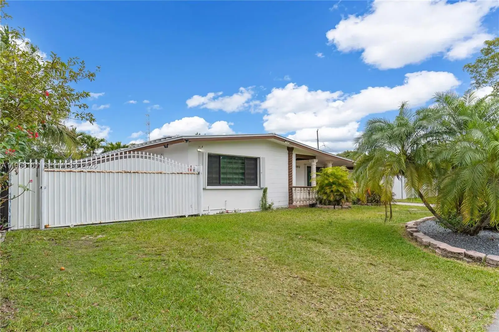18670 Belview Dr, Cutler Bay FL 33157 photo 4