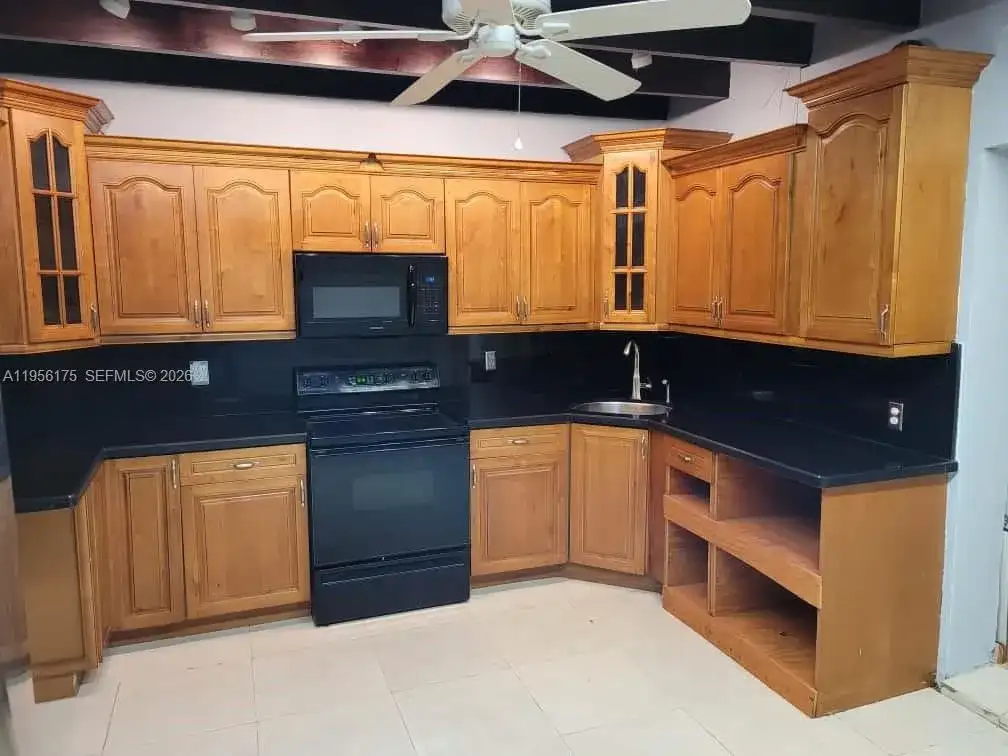 2828 SW 3rd St, Miami FL 33135 photo 5
