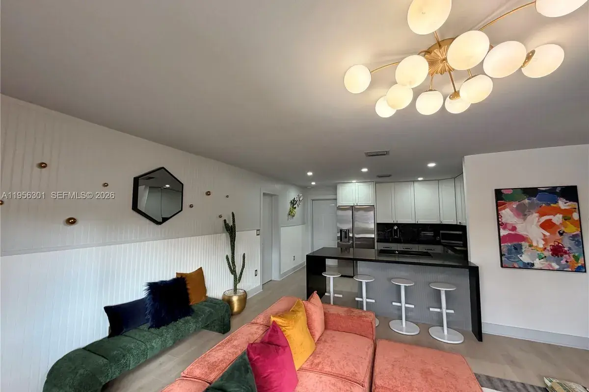 2340 SW 42nd Way, Fort Lauderdale FL 33317