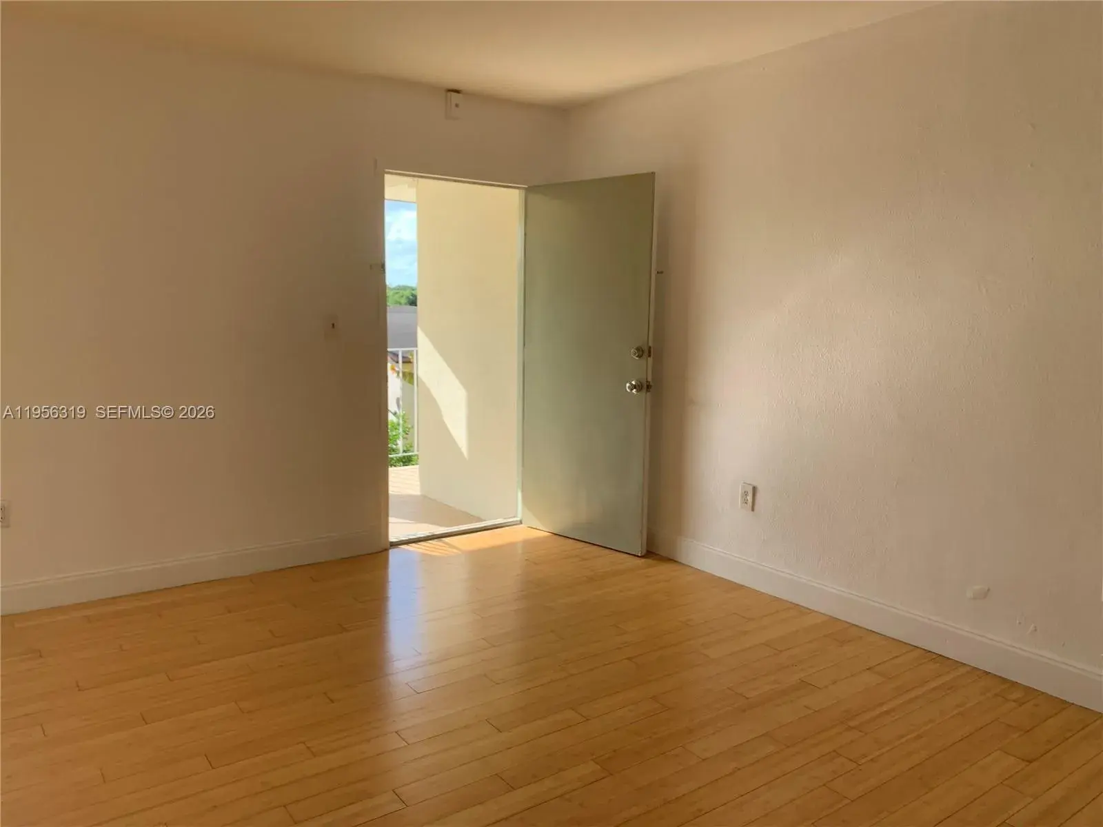 650 NE 61st St # 36, Miami FL 33137