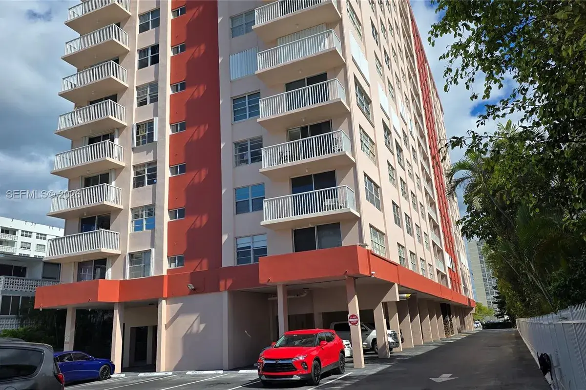 3161 S Ocean Dr # 204, Hallandale Beach FL 33009