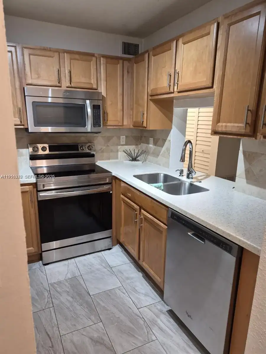 116 NW 60th Ave # 1, Margate FL 33063 photo 4