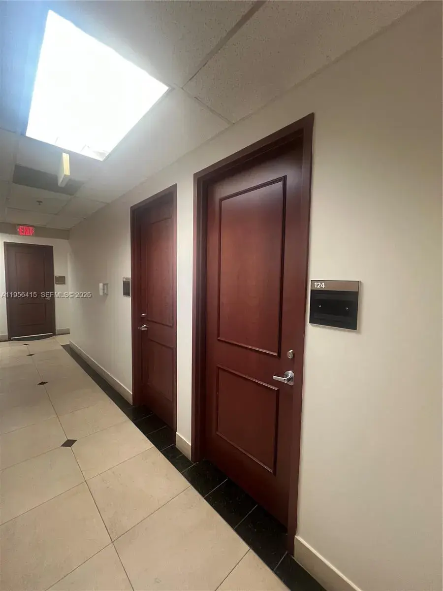2893 Executive Park Dr # 125, Weston FL 33331