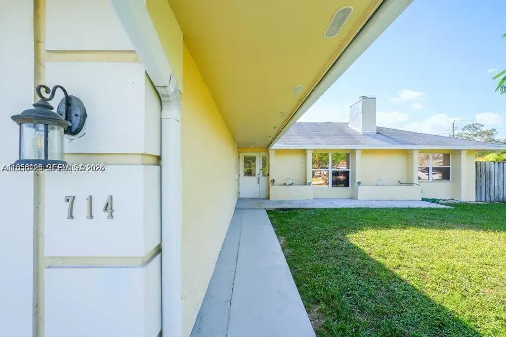 714 NE Lanfair St, Port St. Lucie FL 34983 photo 5