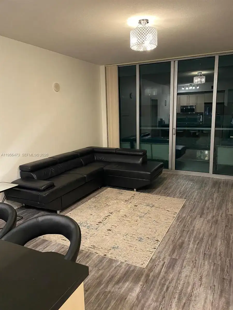 1111 SW 1st Ave, Miami FL 33130 photo 4