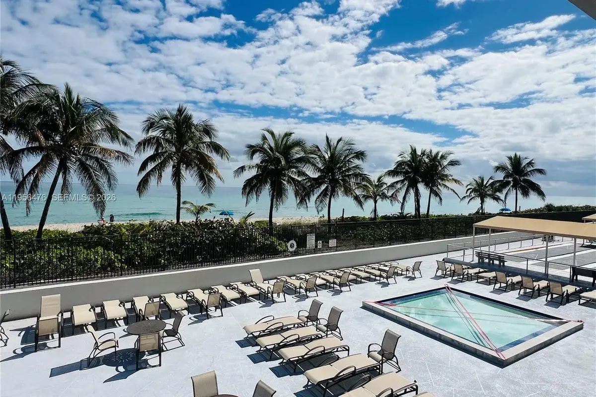 1980 S Ocean Dr # 9M, Hallandale Beach FL 33009