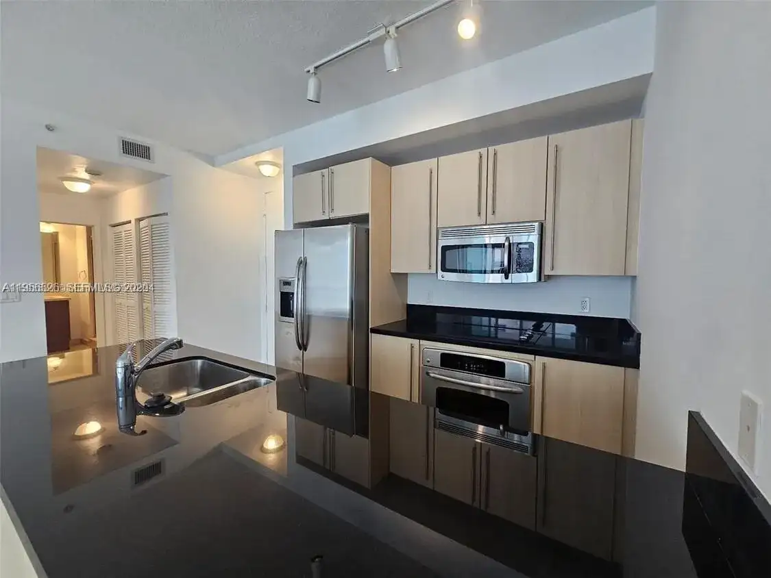 1111 SW 1st Ave, Miami FL 33130 photo 5