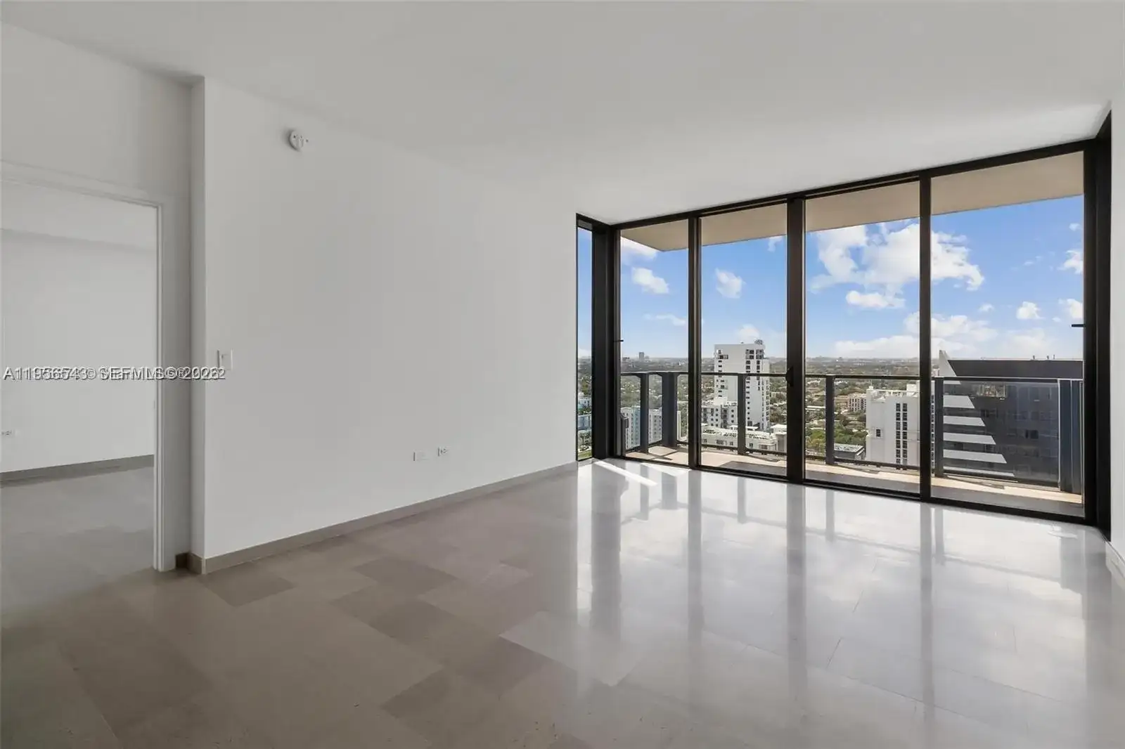 88 SW 7th St # 2104, Miami FL 33130 photo 5