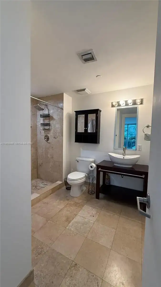 350 S Miami Ave # 304, Miami FL 33130 photo 3