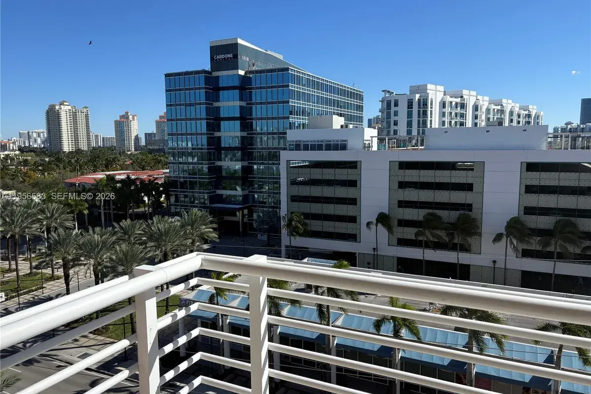 18800 NE 29th Ave # 807, Aventura FL 33180