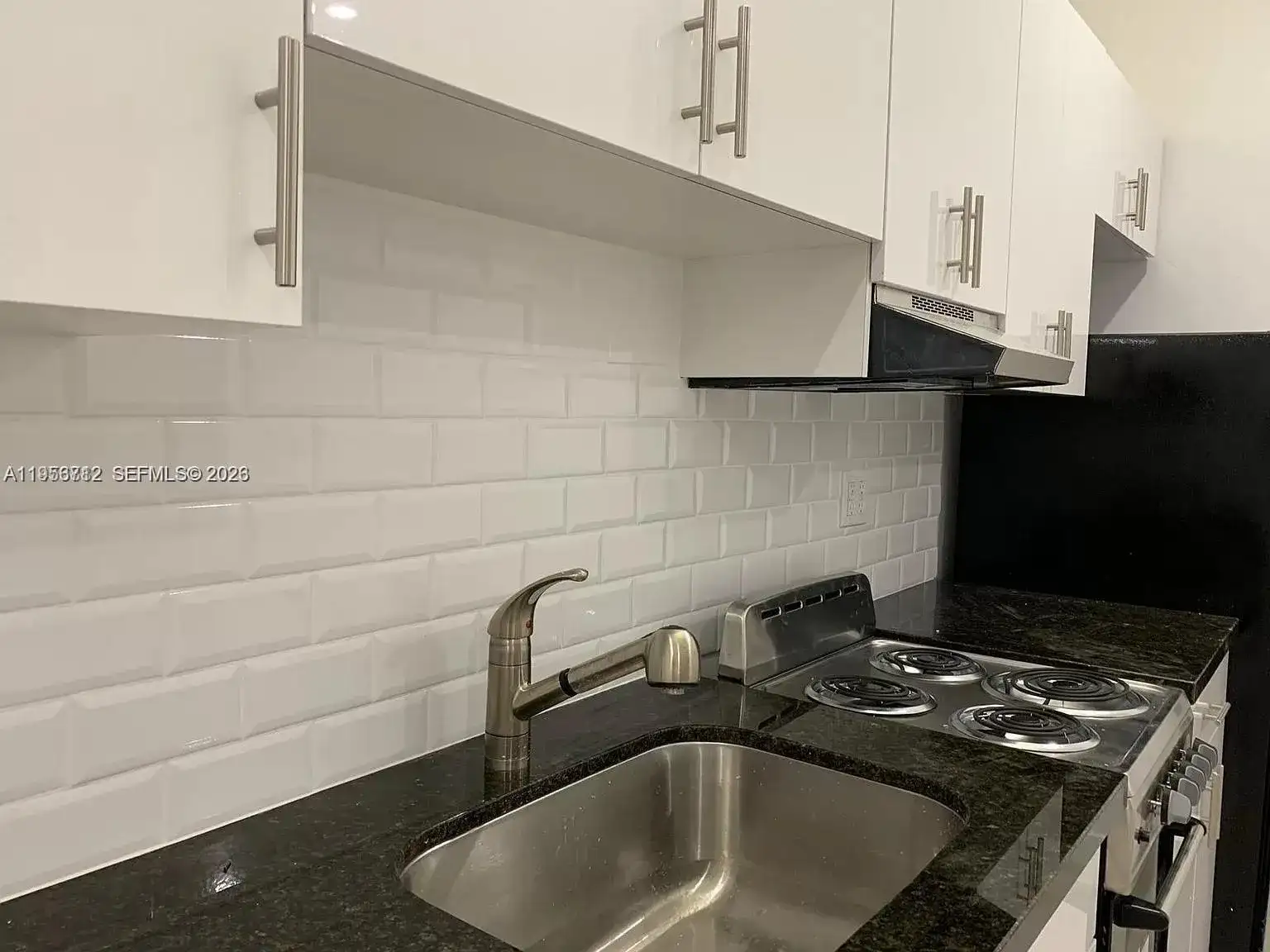 319 W 28th St # 9, Miami Beach FL 33140 photo 4