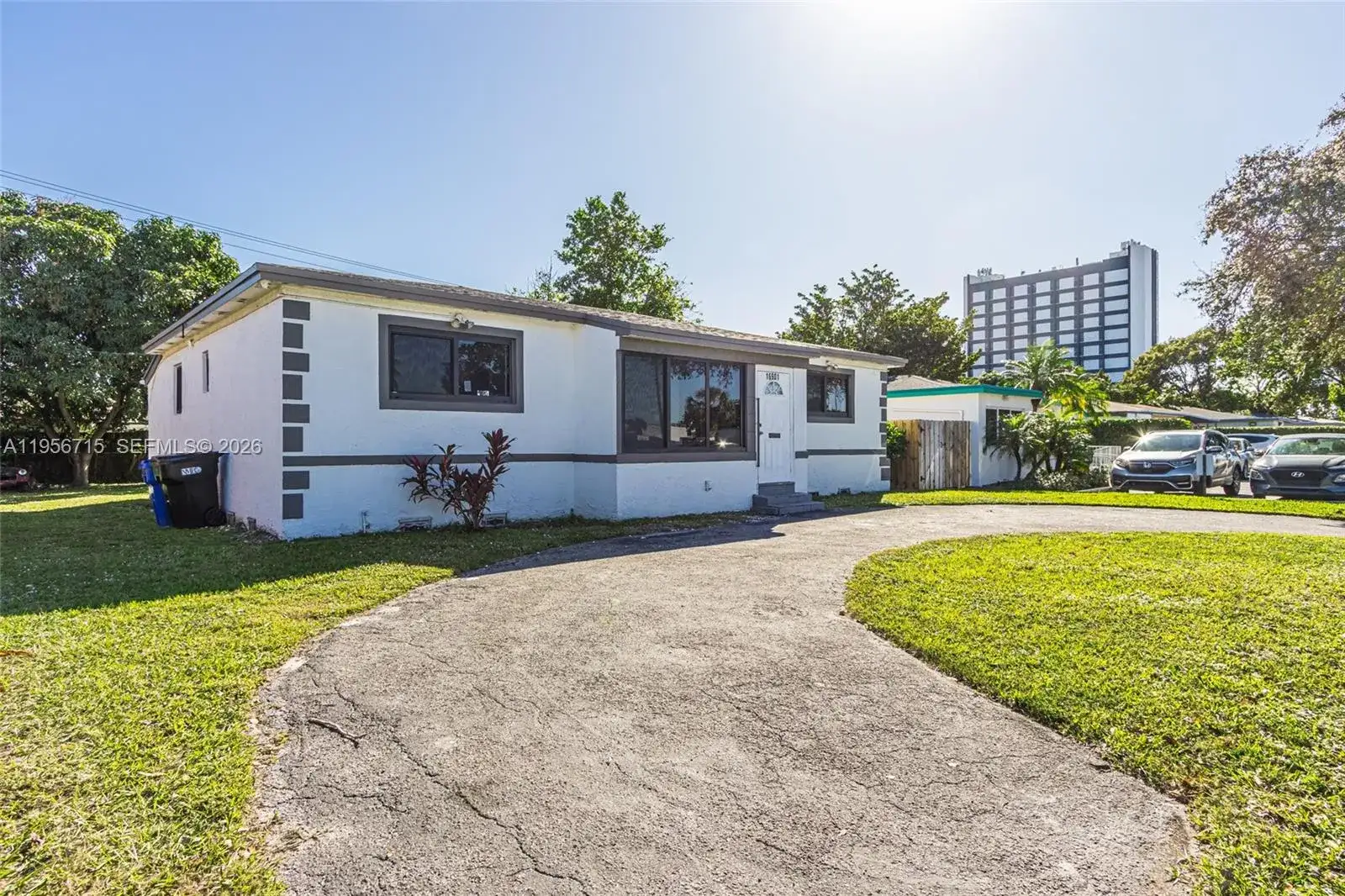 16901 NE 6th Ave, North Miami Beach FL 33162 photo 3