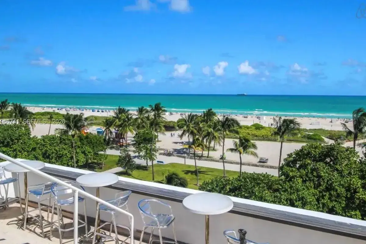 1036 Ocean Dr # B201, Miami Beach FL 33139