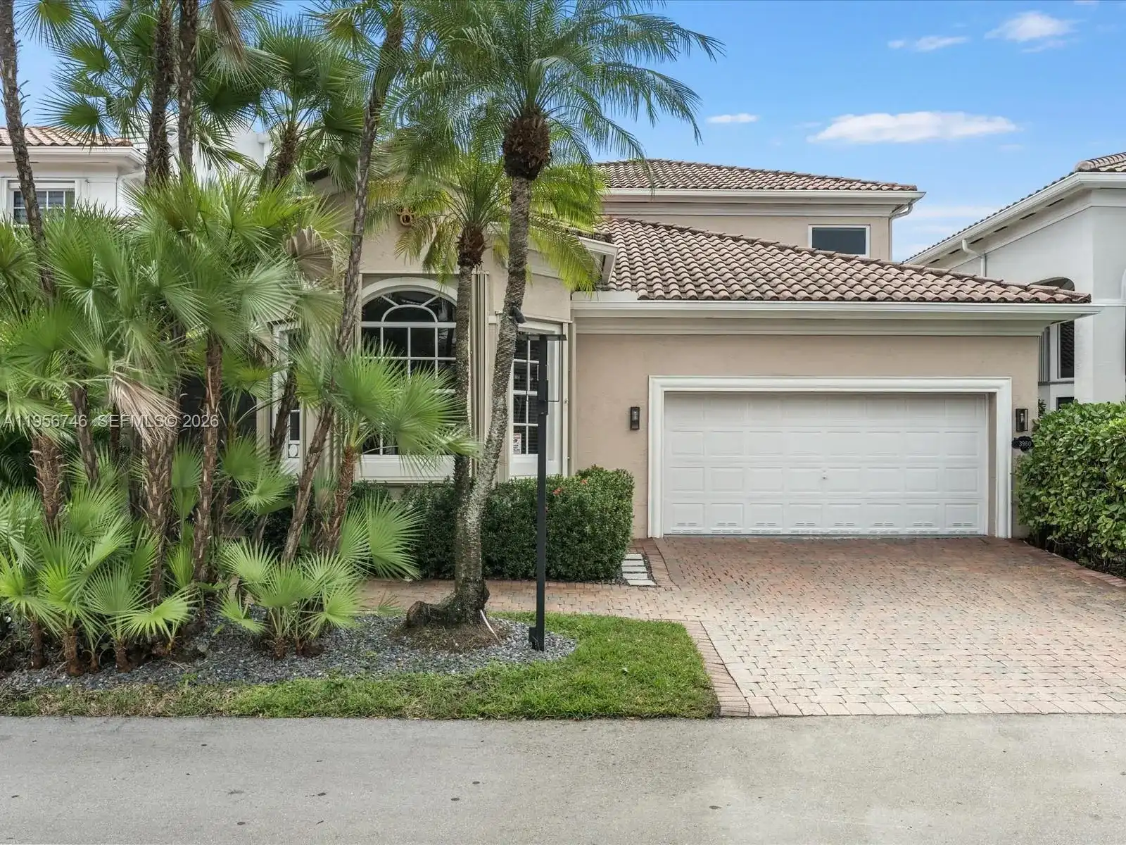 3960 194th Trl, Sunny Isles Beach FL 33160