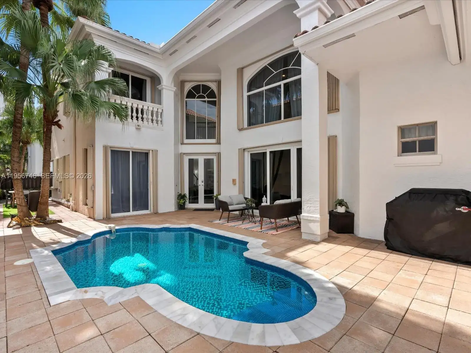 3960 194th Trl, Sunny Isles Beach FL 33160 photo 5