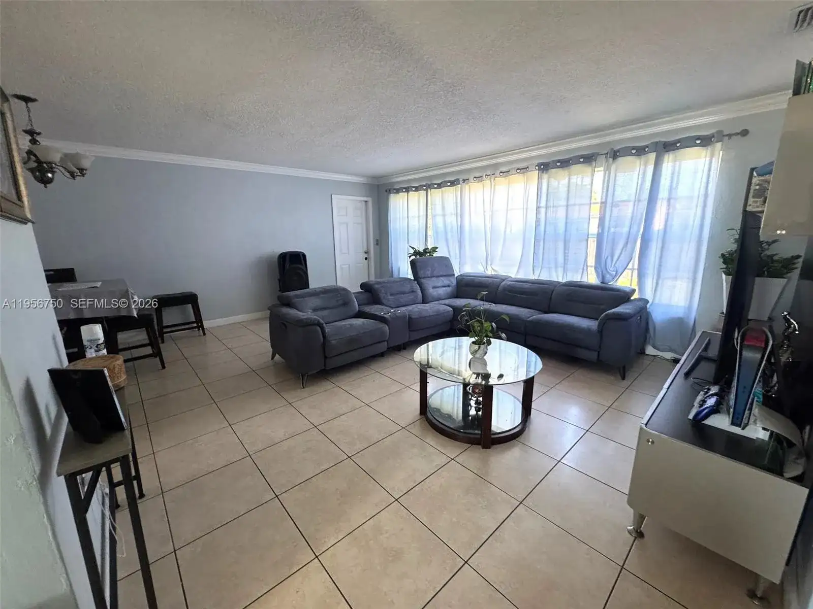 19521 NW 38th Ave, Miami Gardens FL 33055 photo 3
