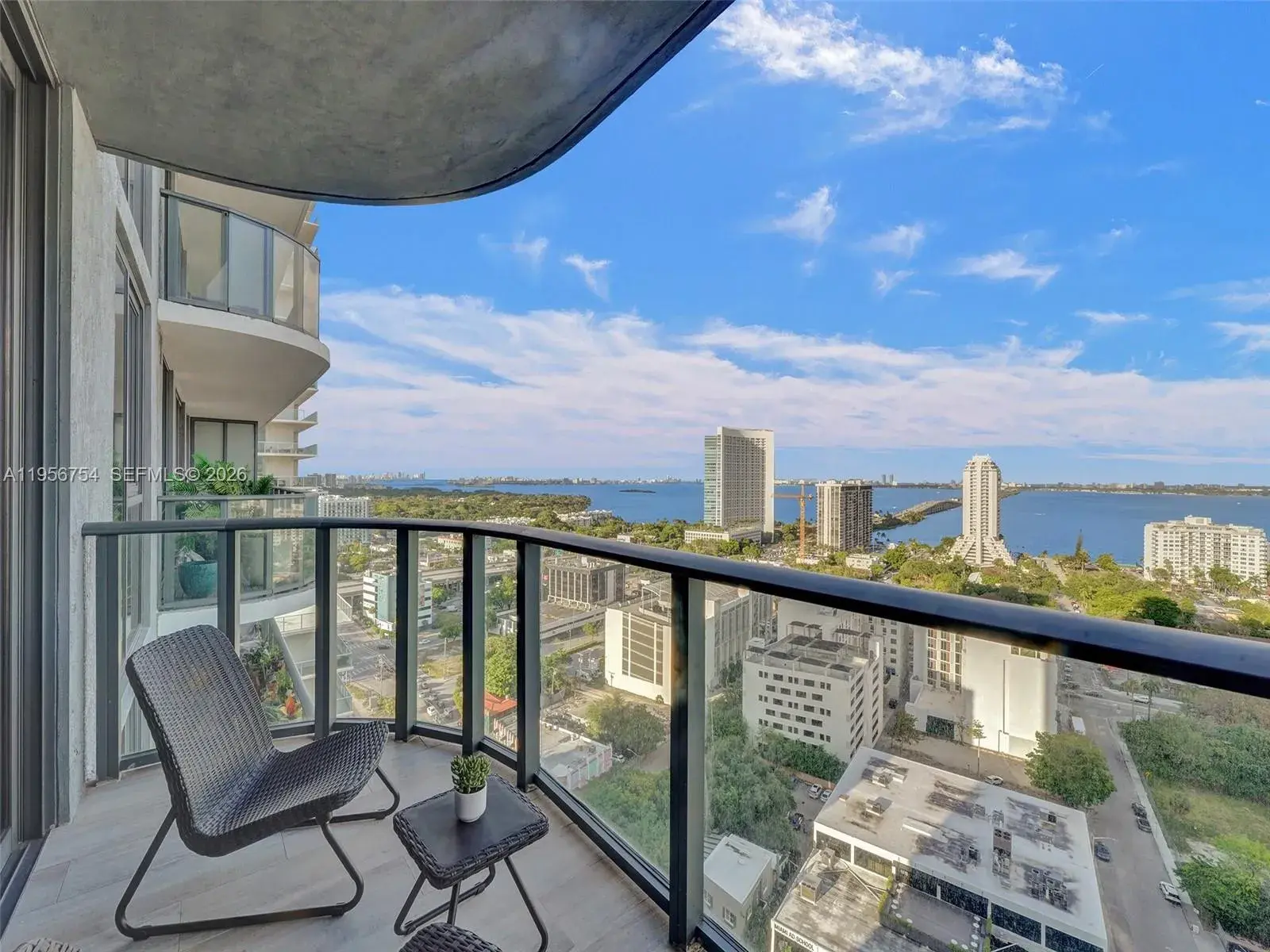 121 NE 34th St # 2106A, Miami FL 33137