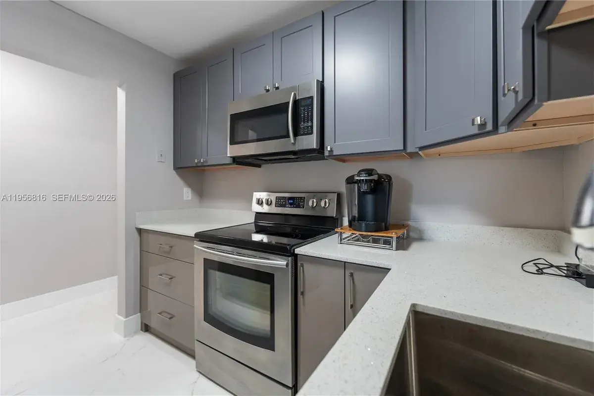 4110 NW 88th Ave # 205, Coral Springs FL 33065