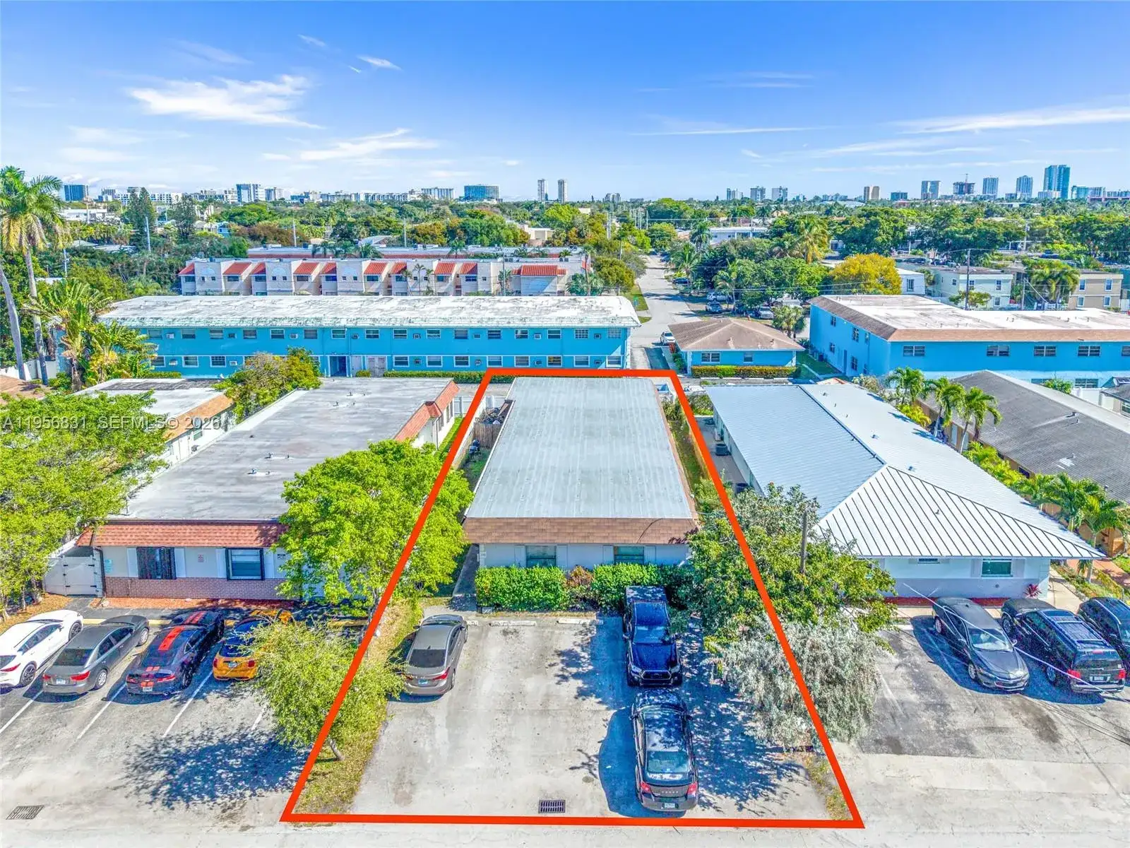 240 SE 9th Ave, Pompano Beach FL 33060 photo 4