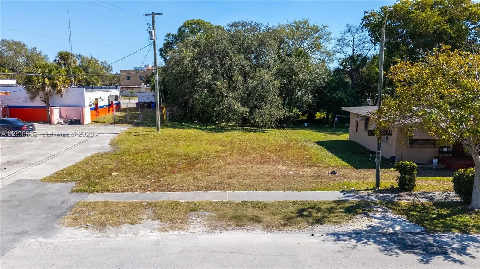 536 NW 16th Ave, Fort Lauderdale FL 33311 photo 3