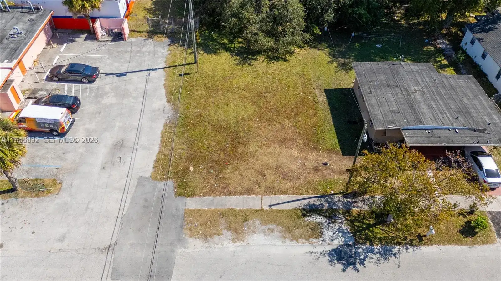 536 NW 16th Ave, Fort Lauderdale FL 33311 photo 4