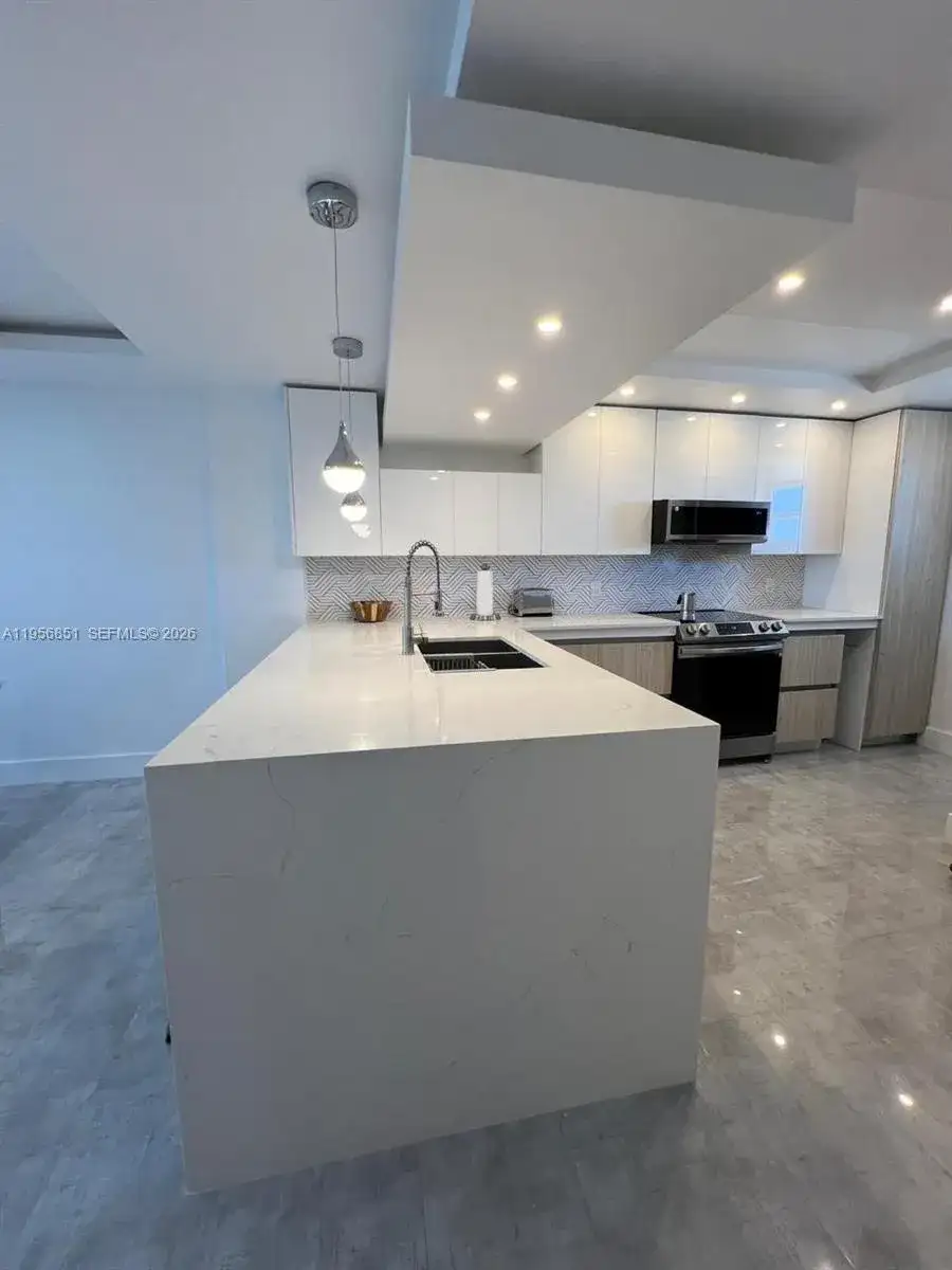 2903 N Miami Beach Blvd # 1003, North Miami Beach FL 33160 photo 3