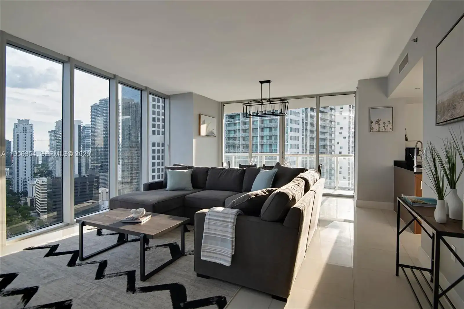 485 Brickell Ave # 3208, Miami FL 33131 photo 4