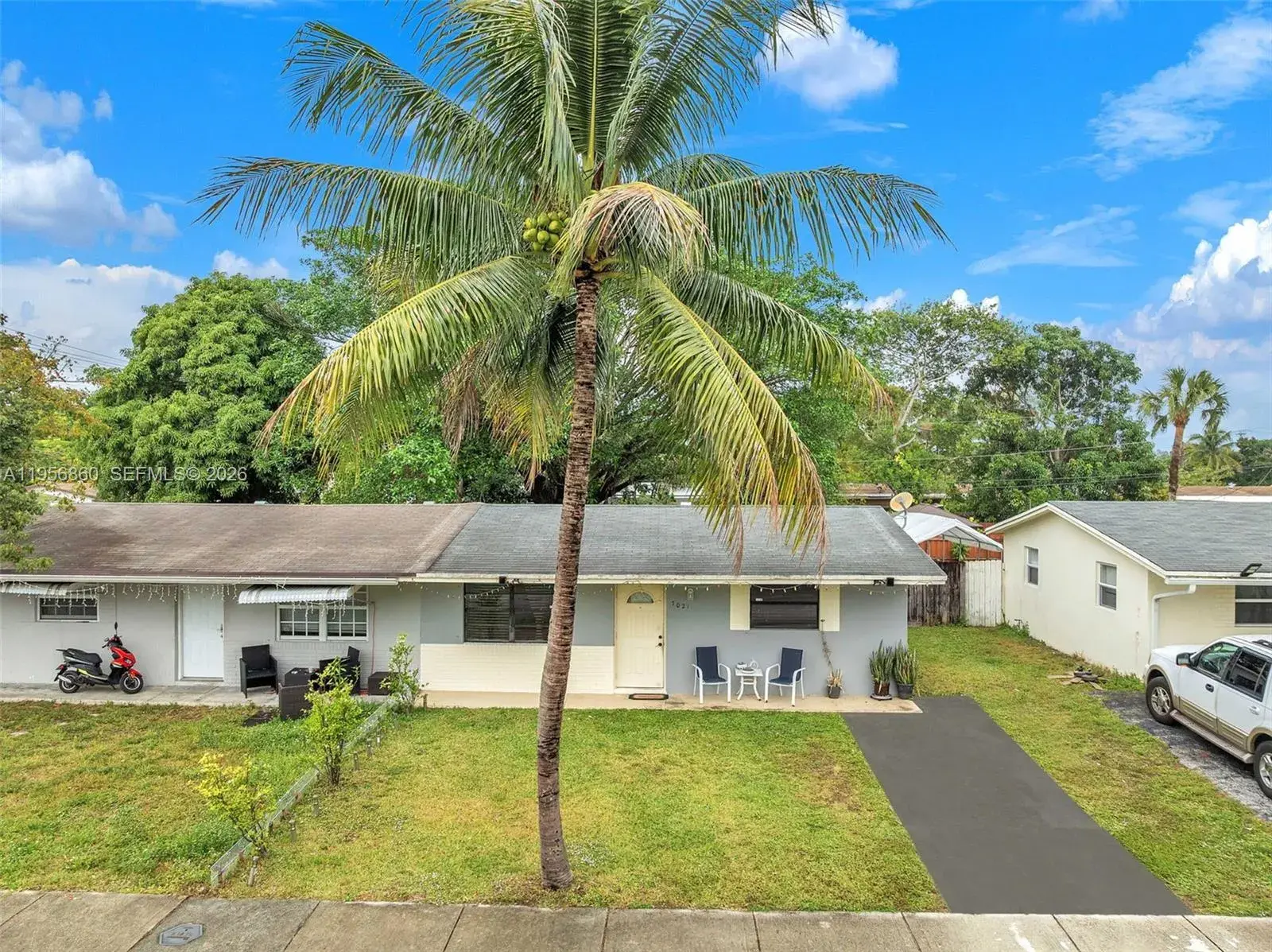 7021 SW 19th Pl, North Lauderdale FL 33068