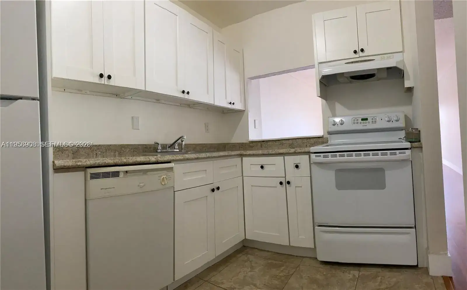 7900 Camino Cir # 403, Miami FL 33143 photo 5