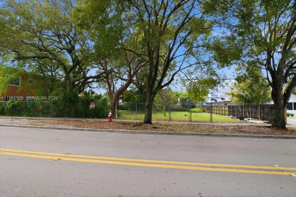 174 E 4th St, Hialeah FL 33010 photo 4